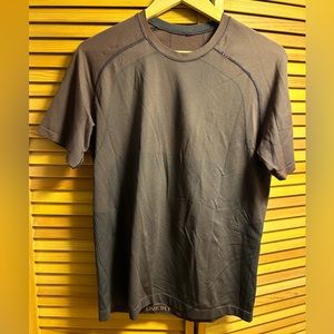 Lululemon Metal Vent Short Sleeve